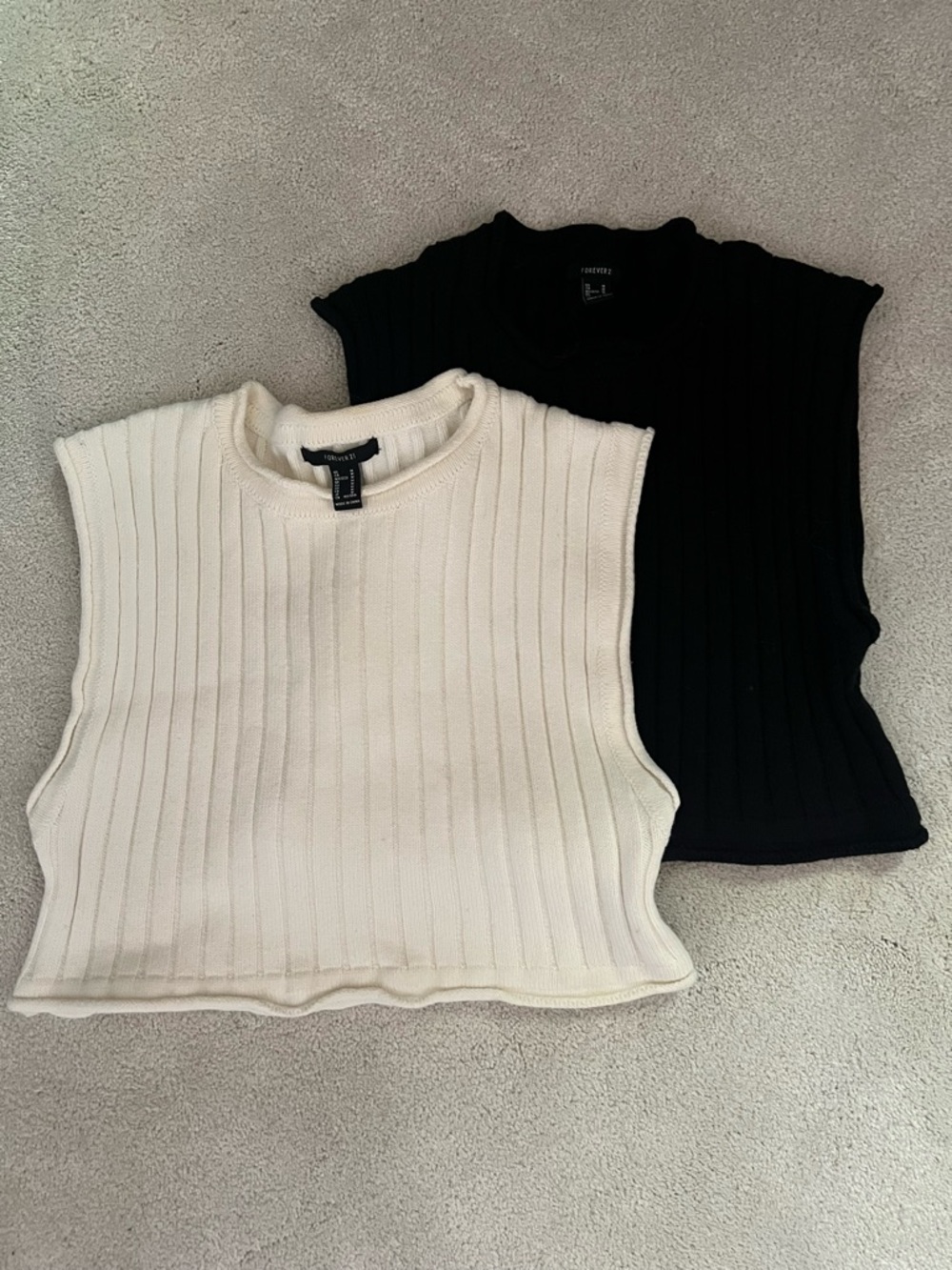 FOREVER 21 Ribbed Sleeveless Crop Knit